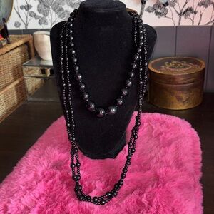 NWT VINTAGE TRAFARI 30 inch long, double stranded, black beads and